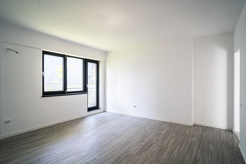 Militari, metrou Pacii, 2 camere, 57 mp, gradina, 150 mp